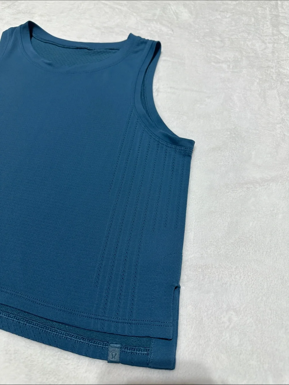 Lululemon | size 2 | train to be tank